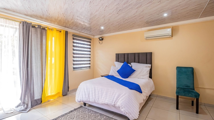 7 Bedroom Property for Sale in Mogwase Unit 4 North West